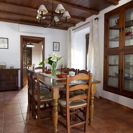La Bodega Villa *